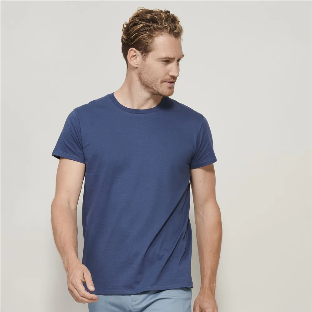 Basic men's fitted t-shirt