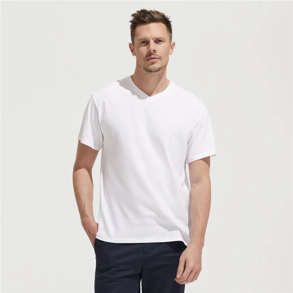 Basic men's v-neck t-shirt