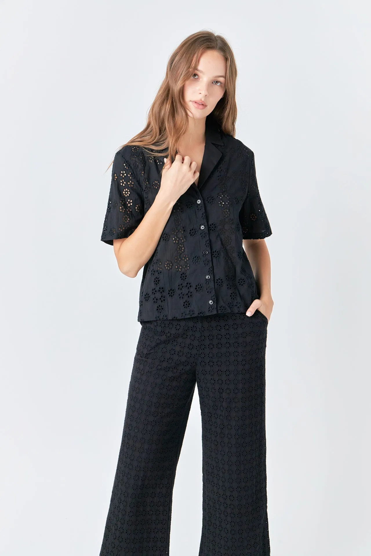 Broderie Lace Cropped Pants