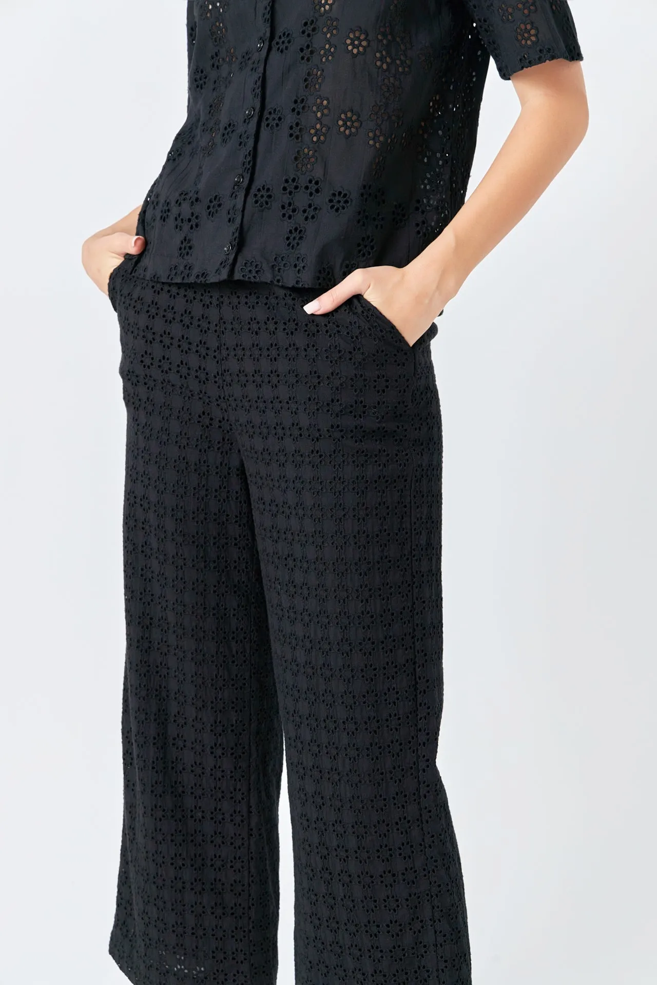 Broderie Lace Cropped Pants