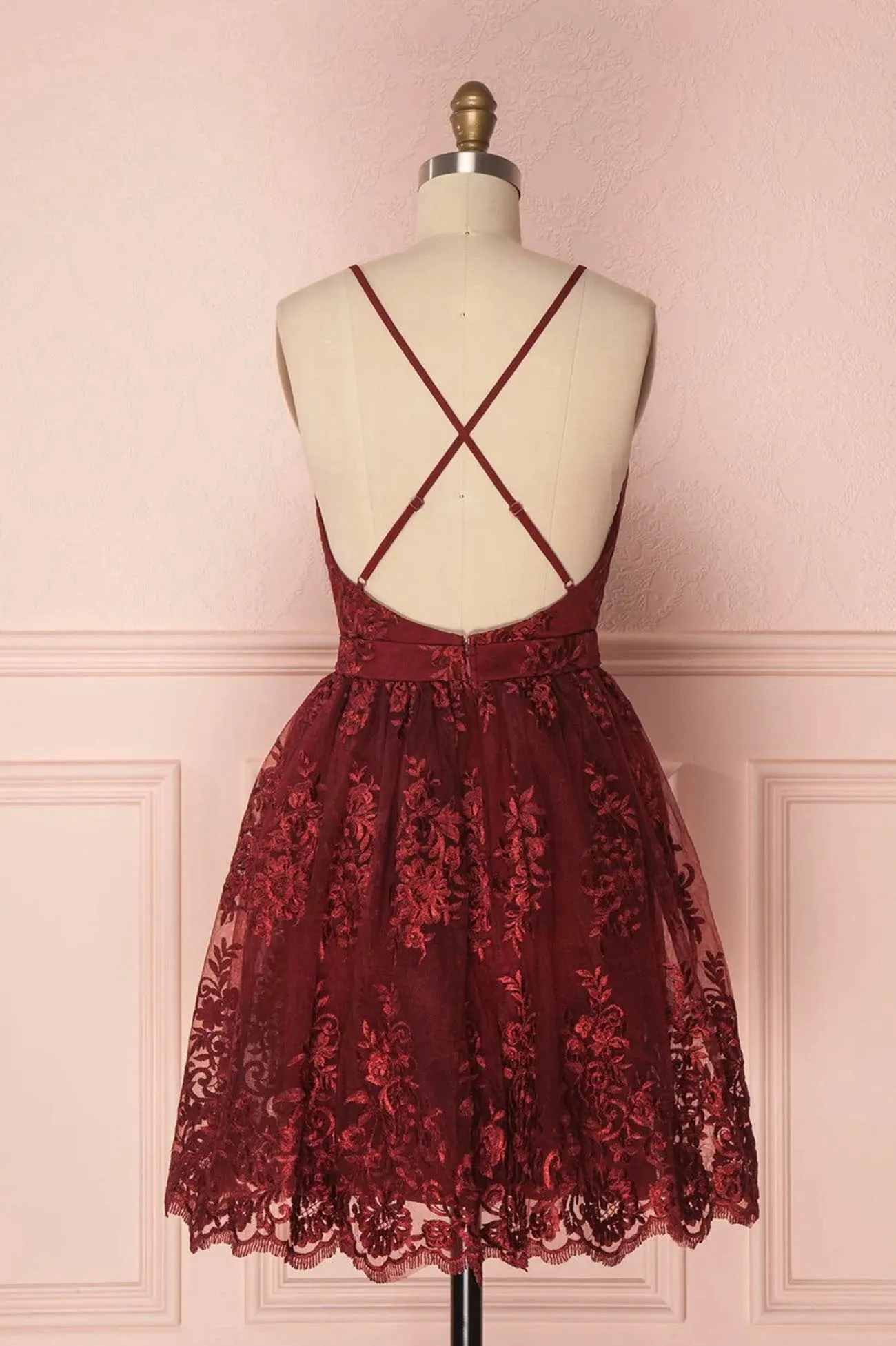 Burgundy V-Neck Lace Short Backless Prom Dress Cute Lace Party Dress