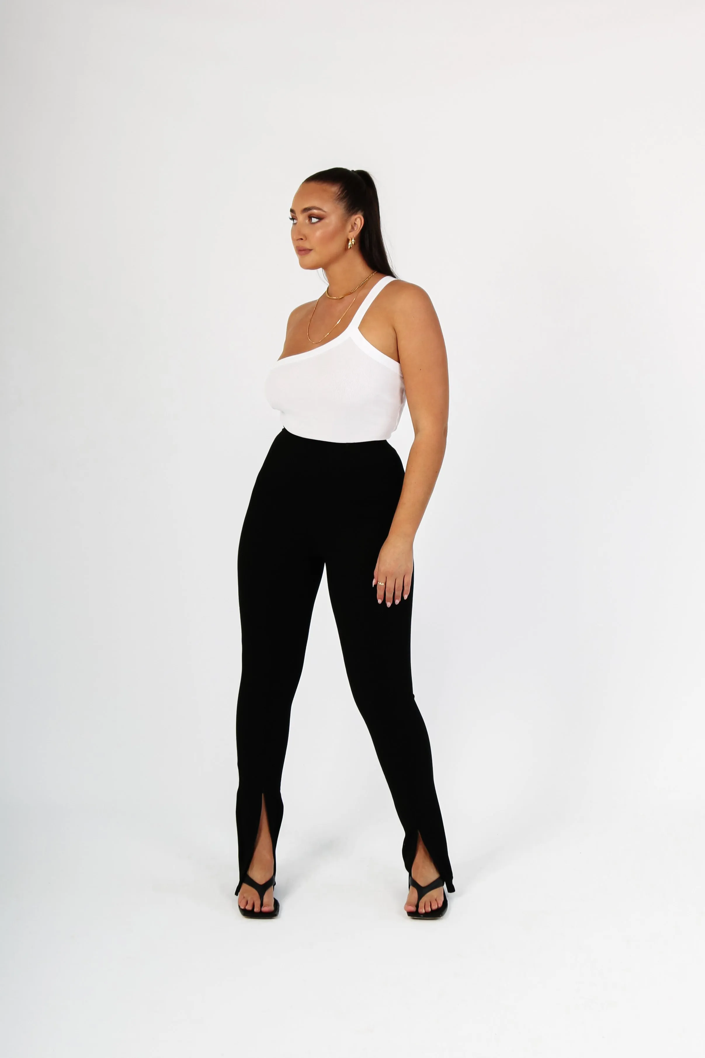 Darlo black zip split leggings