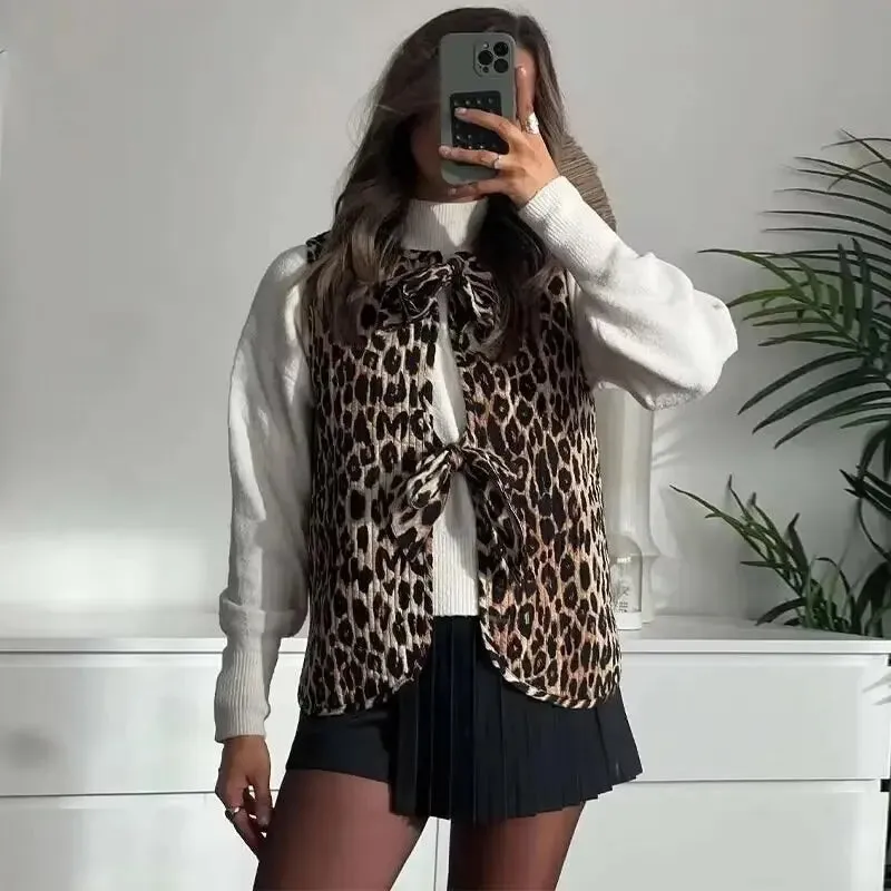 Fashionkova  Spring/Summer  2024 New Women's V-neck Bow Decoration Fashion Leopard Pattern Vest