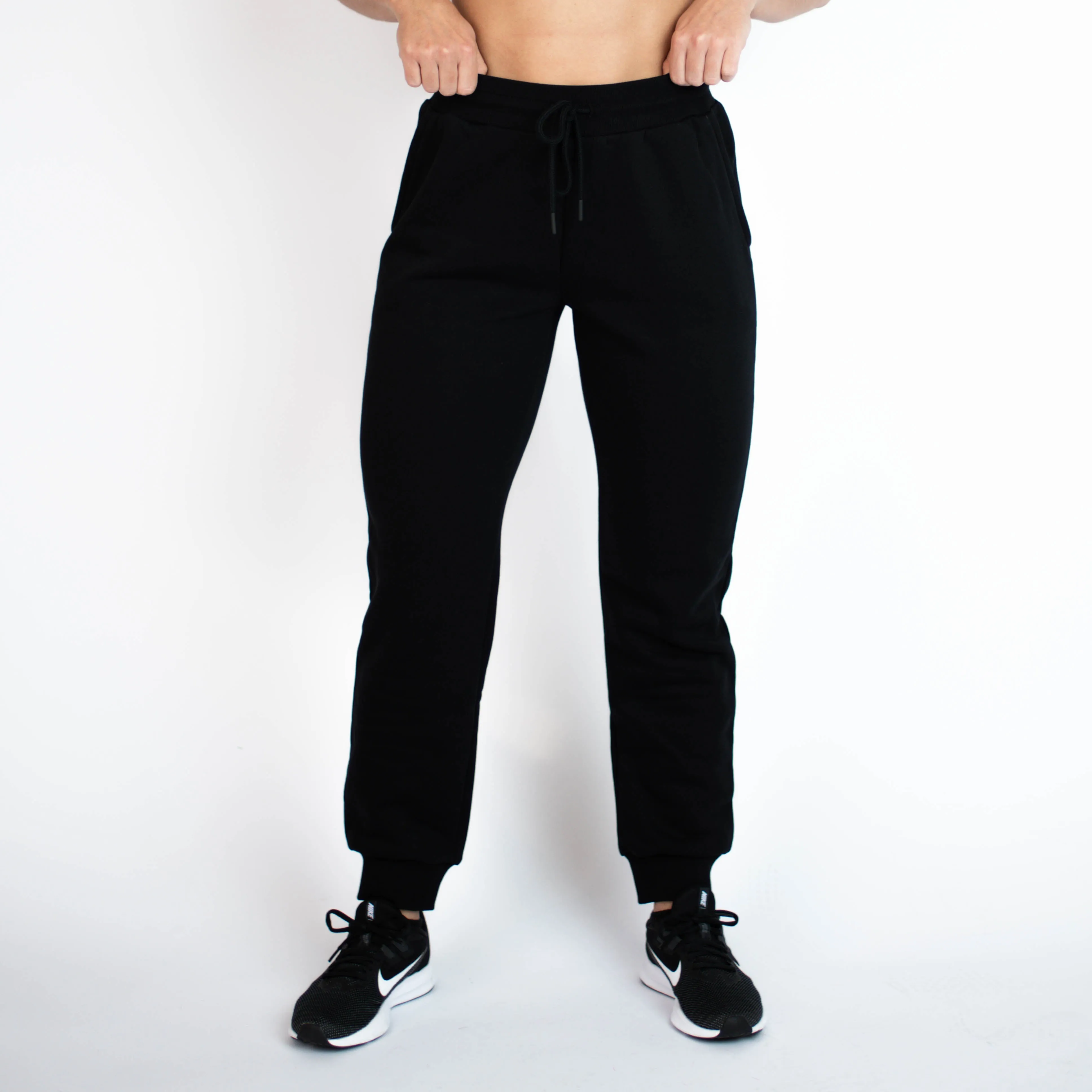 FLEO Just Right Jogger - Black