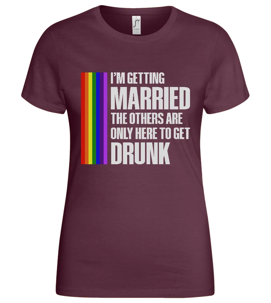 I'm Getting Married Design - Basic women's t-shirt