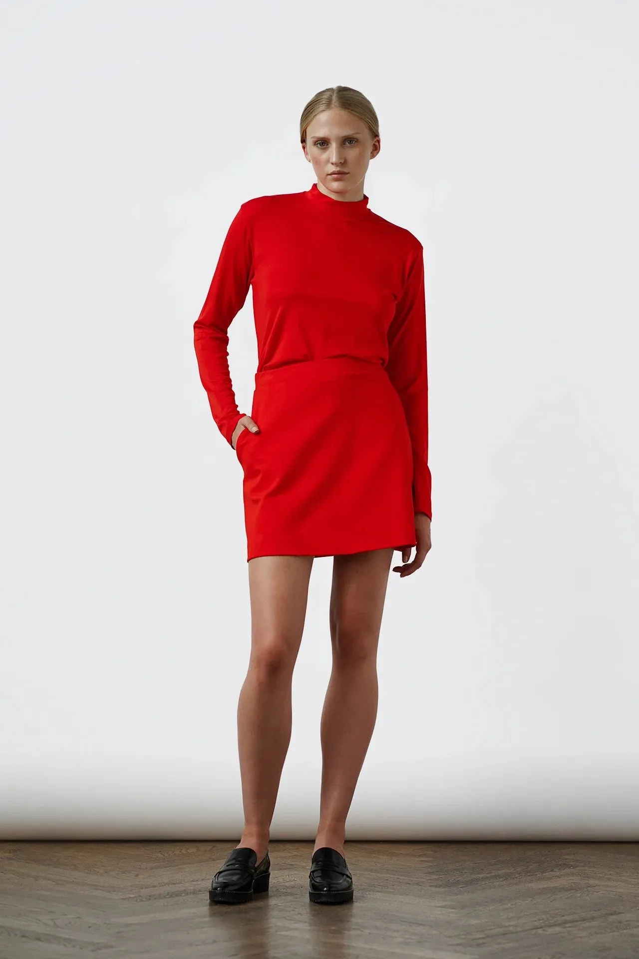 Lewis Turtleneck Scarlet Red