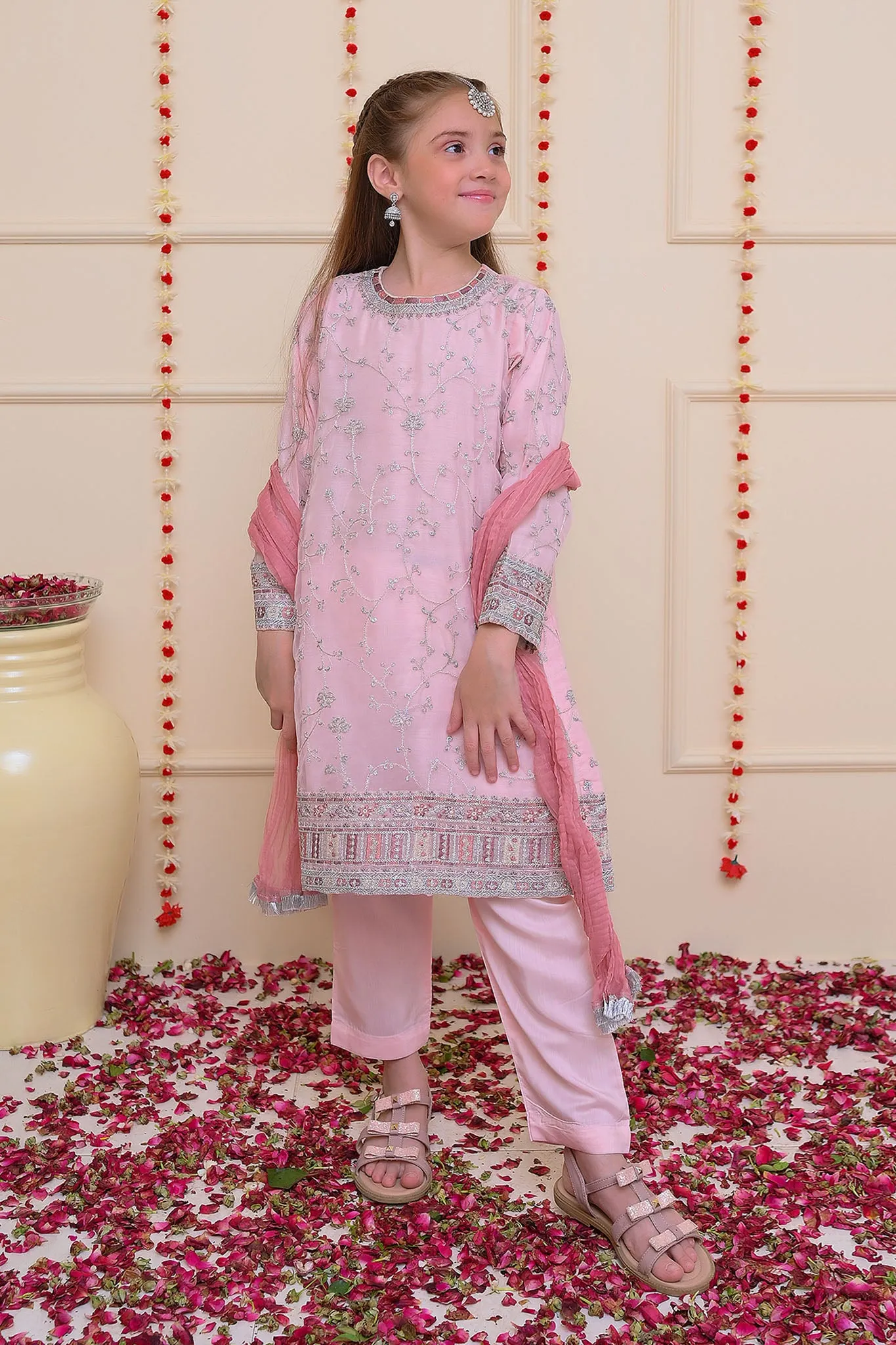 Shehnai by Shanzey Stitched 3 Piece Formals Collection'2024-SHK-3204