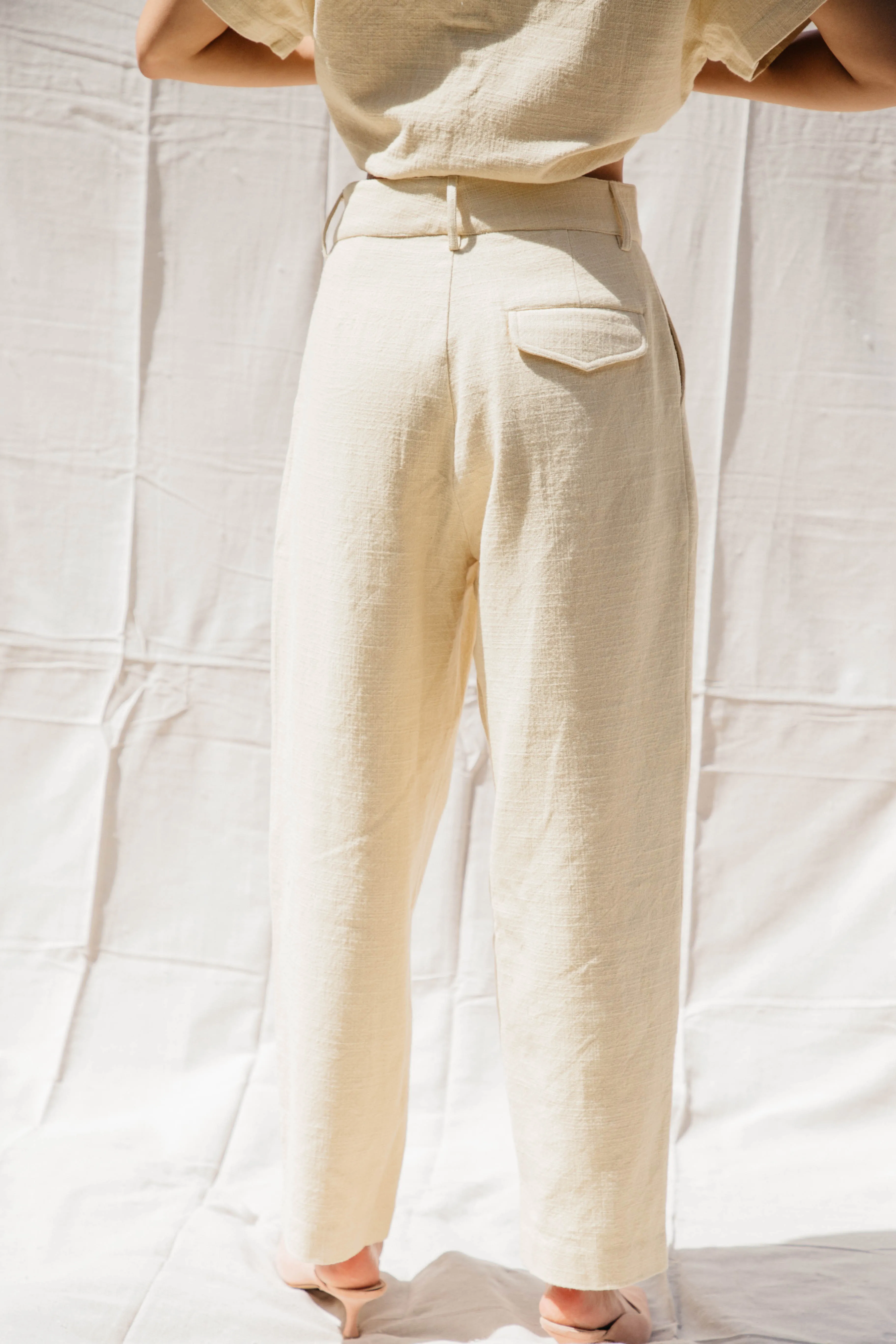 Sol Pleated Trouser - Butter Textured Cotton