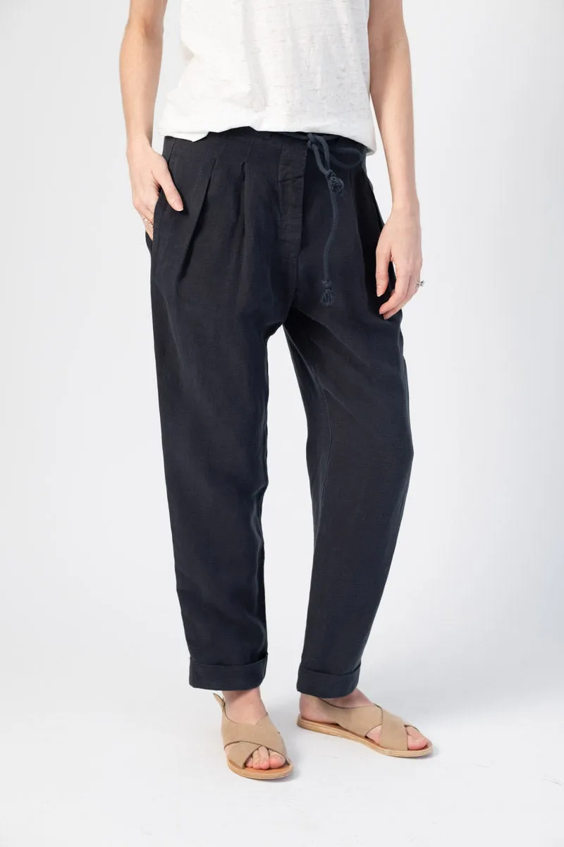 Viola Pleated Trouser Pant in Midnight