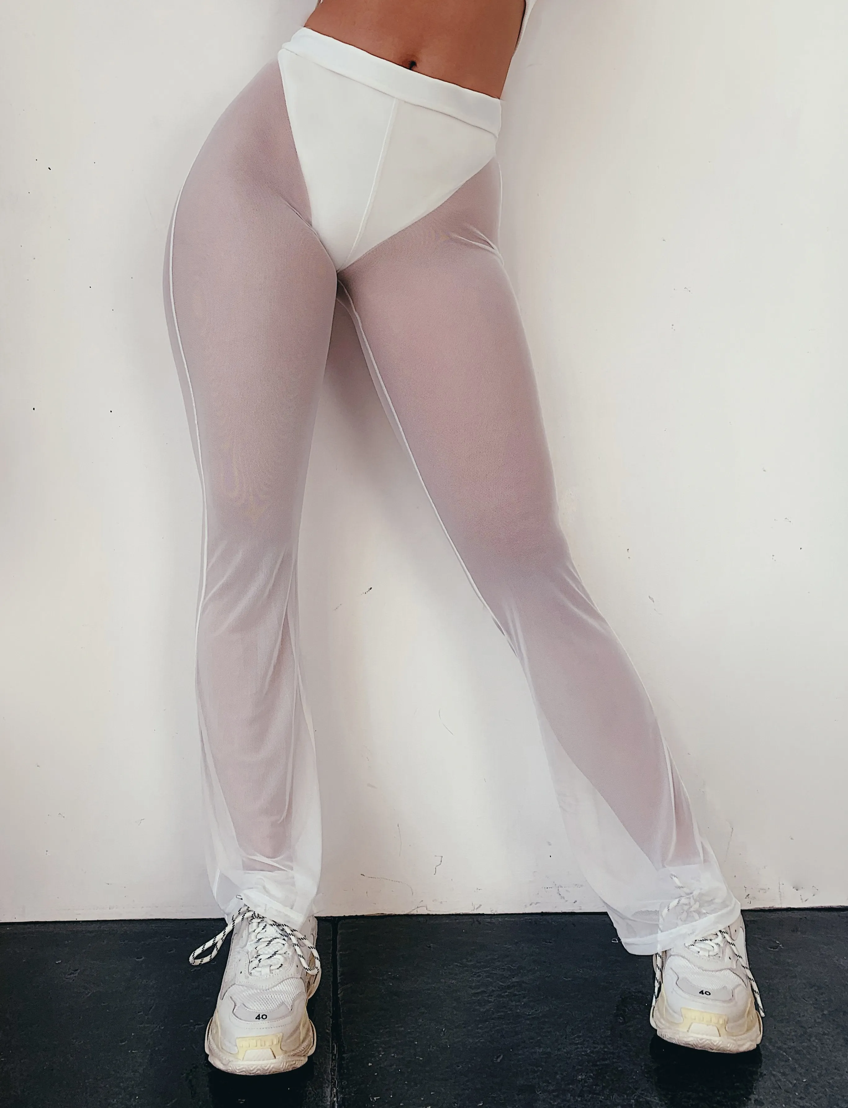 Winnie Pant - White