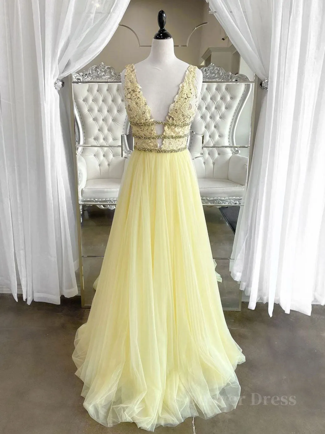 Yellow v neck tulle lace long prom dress yellow tulle lace evening dress